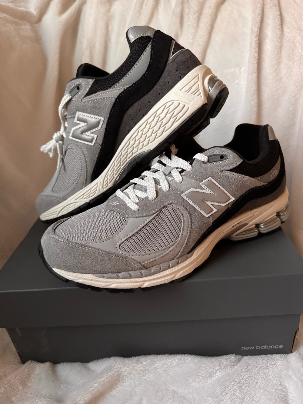 New Balance Gray and Black Men's Athletic Sneakers